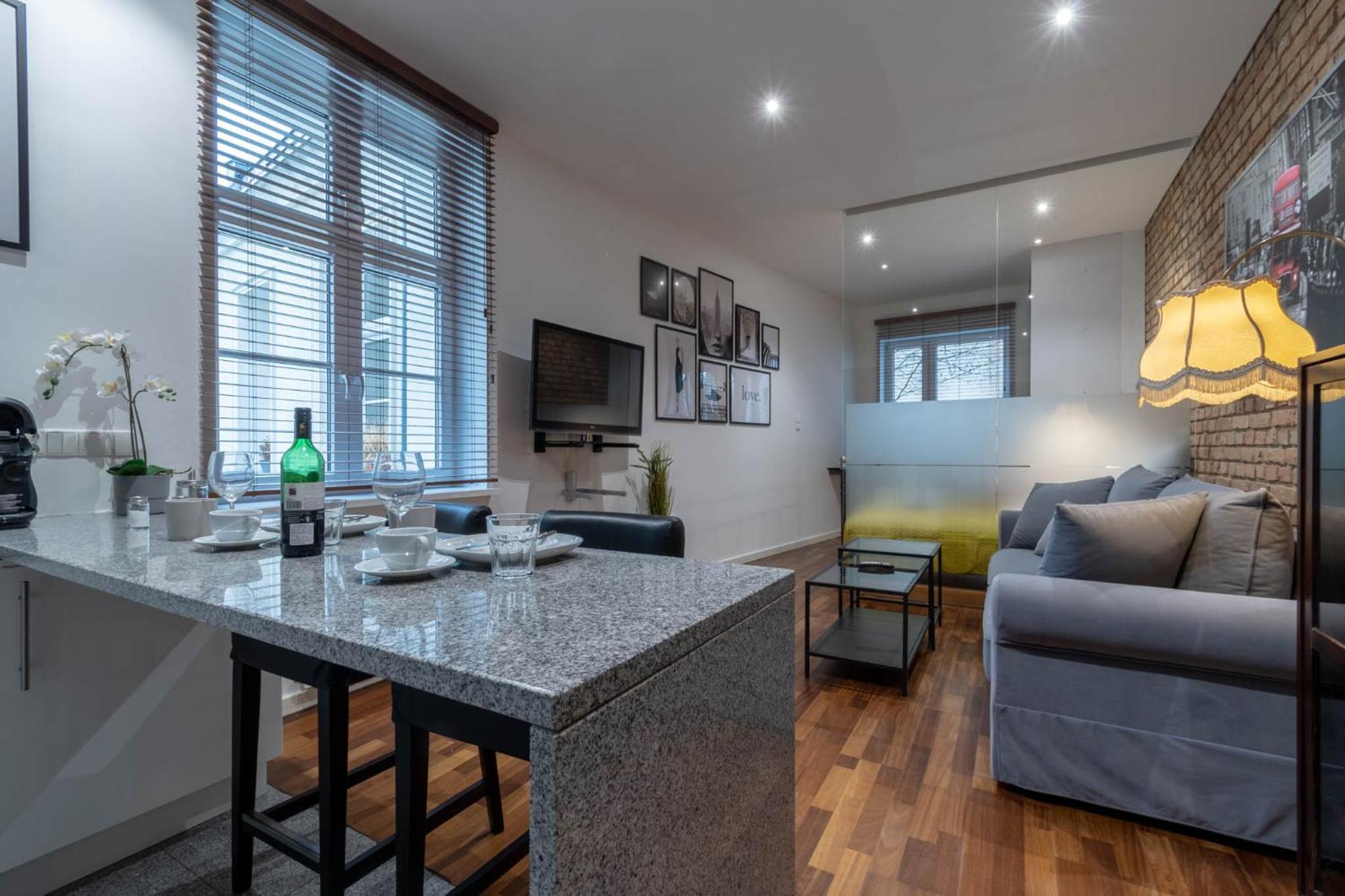 Simply In The Center Spot Apartment Poznan Exterior photo
